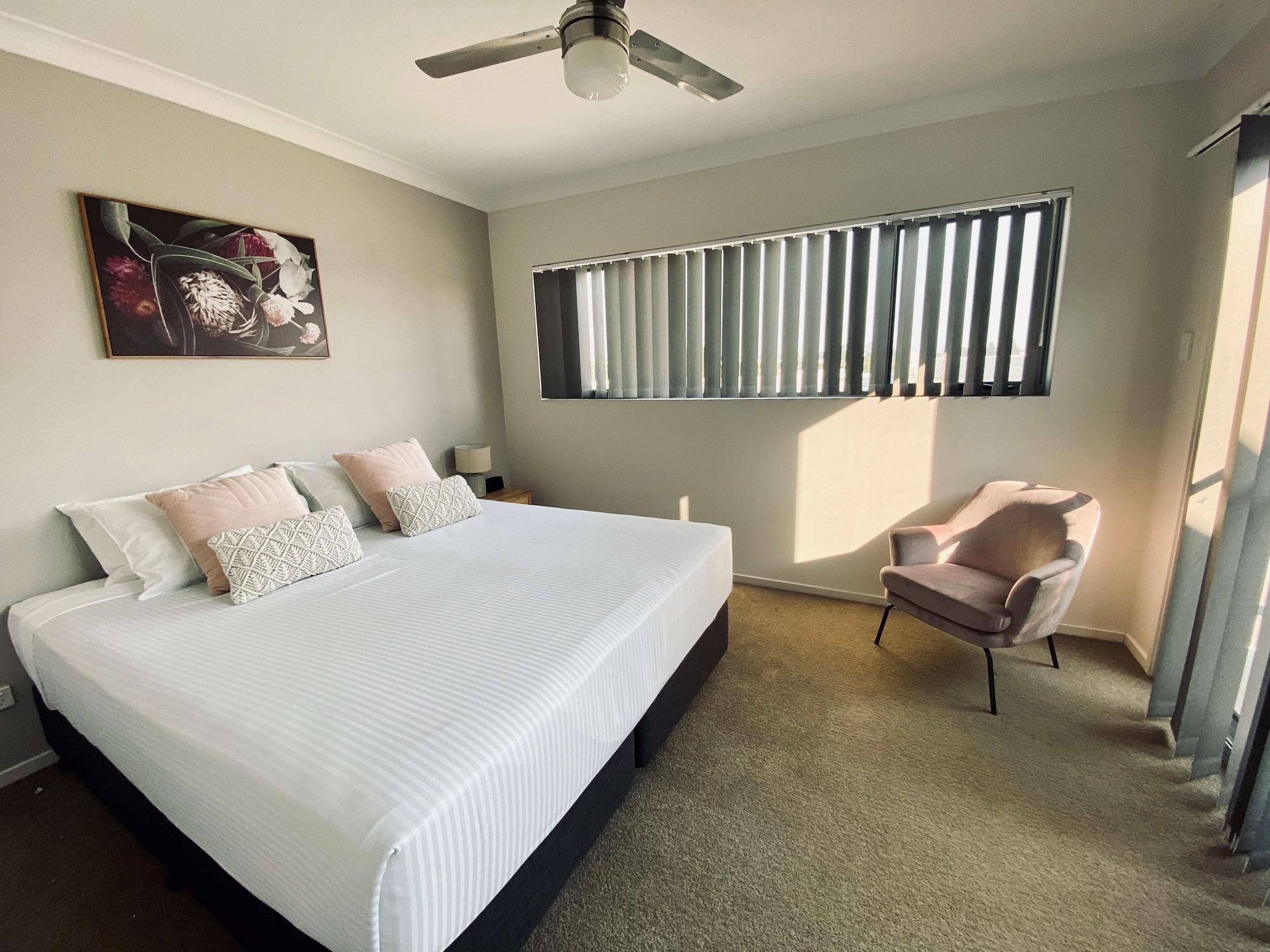 Best Western Plus North Lakes Hotel Exterior foto