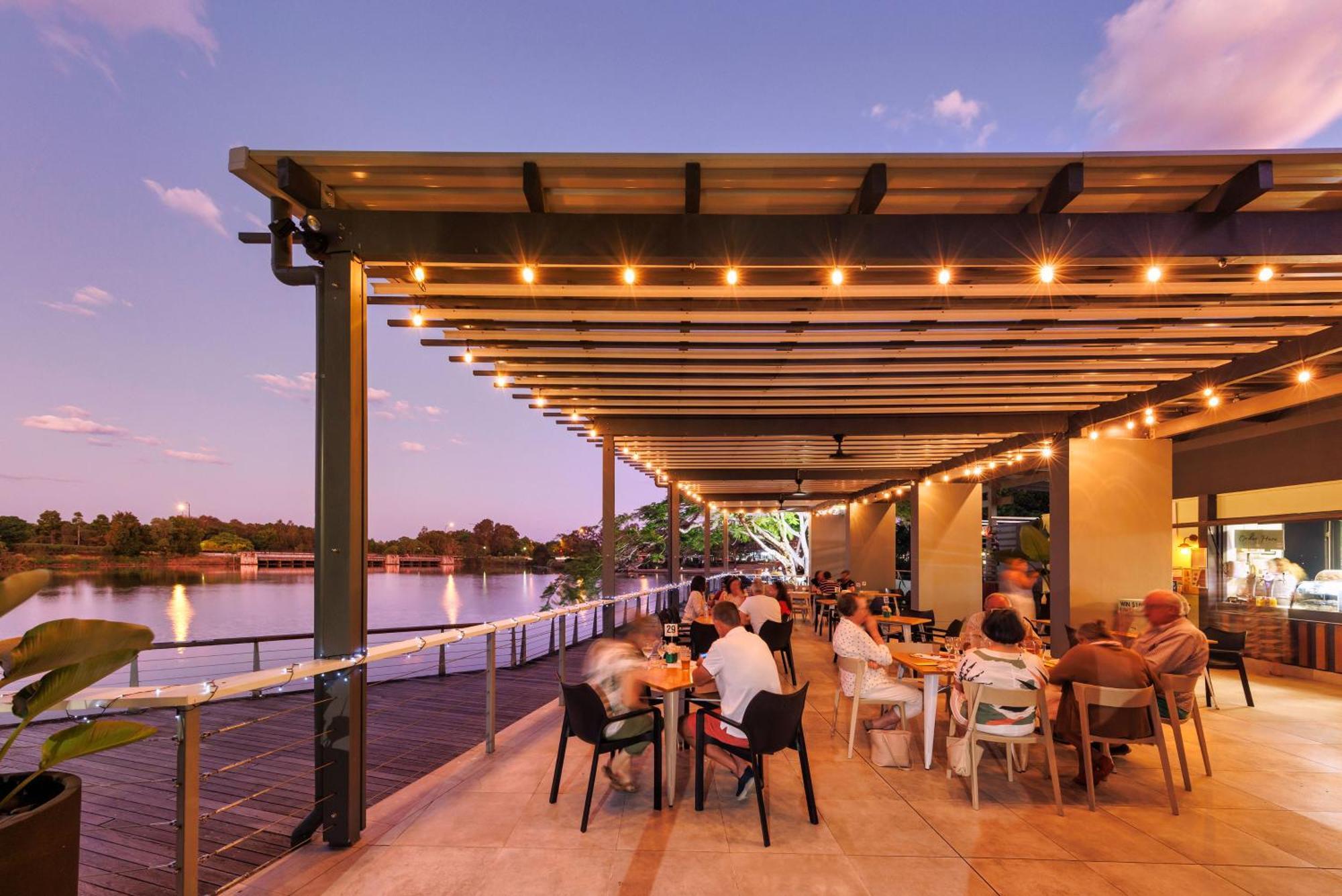 Best Western Plus North Lakes Hotel Exterior foto