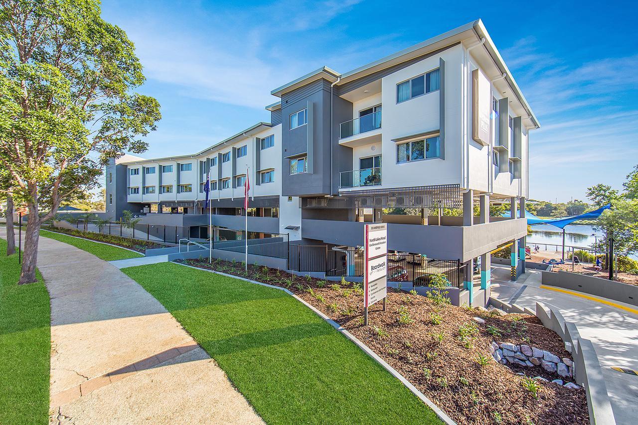 Best Western Plus North Lakes Hotel Exterior foto